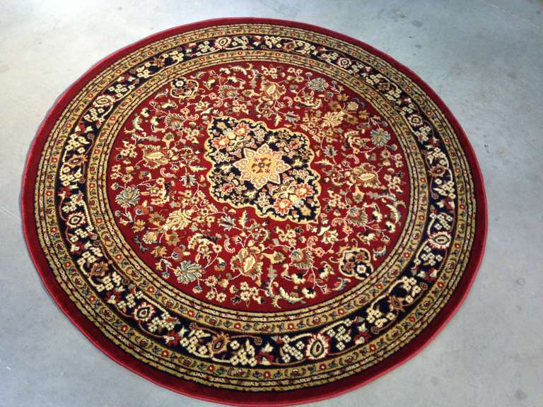 CLASSIC DESIGN RUG 6 ROUND