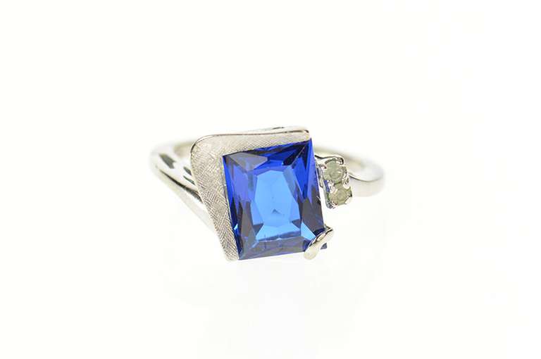 10K White Gold 1950's Emerald Syn. Sapphire CZ Freeform Ring