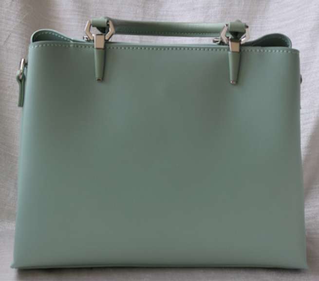 Stylish New Designer Bag By David Jones