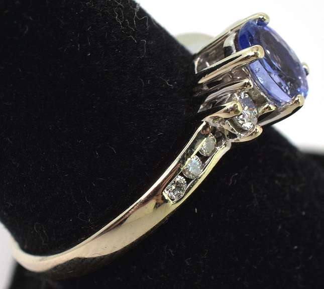 Stunning Iolite & Diamond Ring in 14KT White Gold