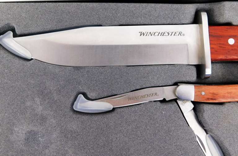 Mint in Box -  Winchester 2 Knife Set