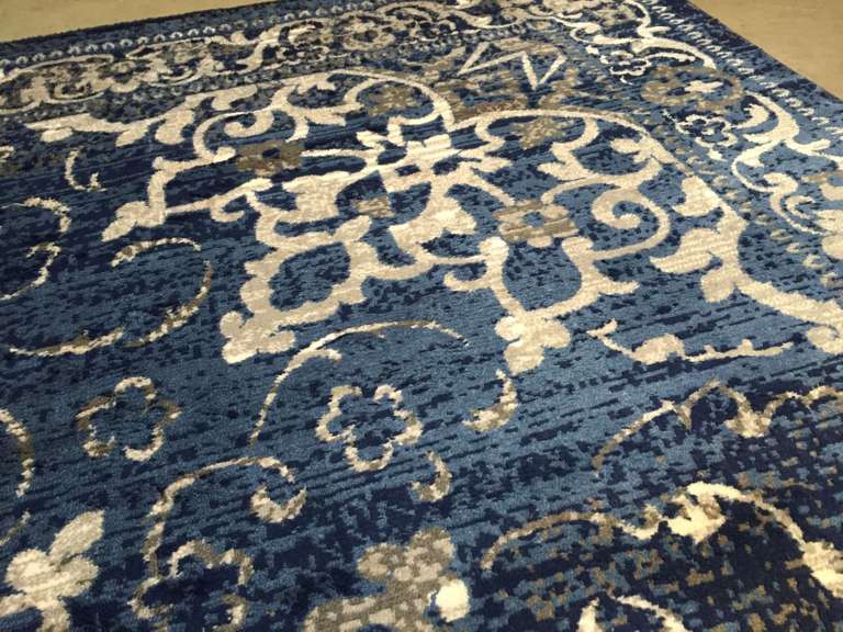 VINTAGE REPRODUCTION RUG 6x8