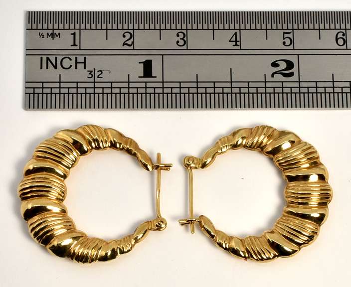 Stylish 14k Hoop Earrings