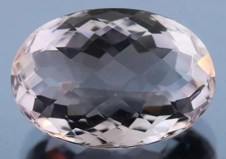 Substantial 21ct whisper pink checker top Amethyst