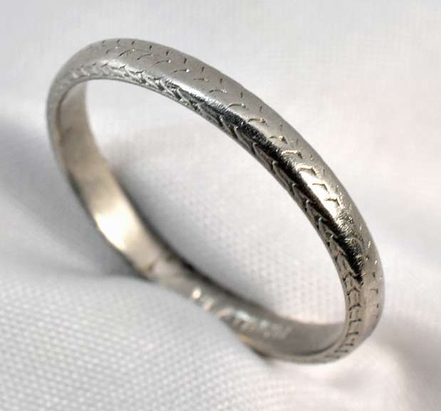 Vintage Platinum Band