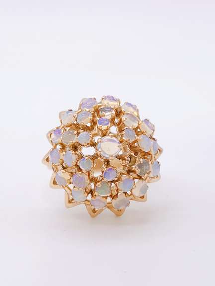 14kt Gold Opal Ring