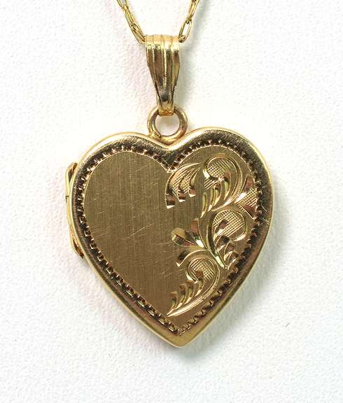 Precious Etched Locket Necklace in 14KT Yellow Gold