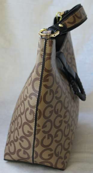 Designer Style 100% Fine leather Bag