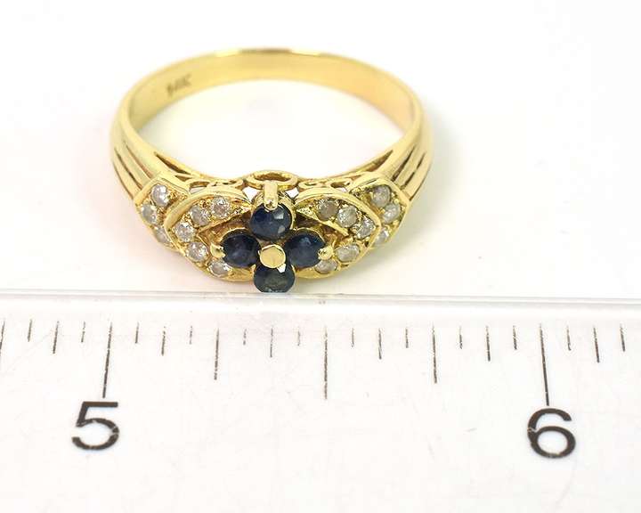 Majestic Sapphire & Diamond Ring in 14KT Yellow Gold