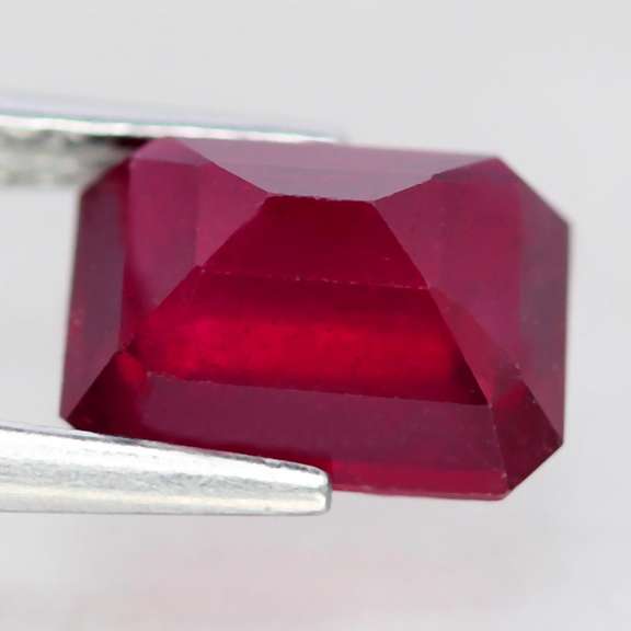 Eye catching 3.21ct rich blood red Ruby