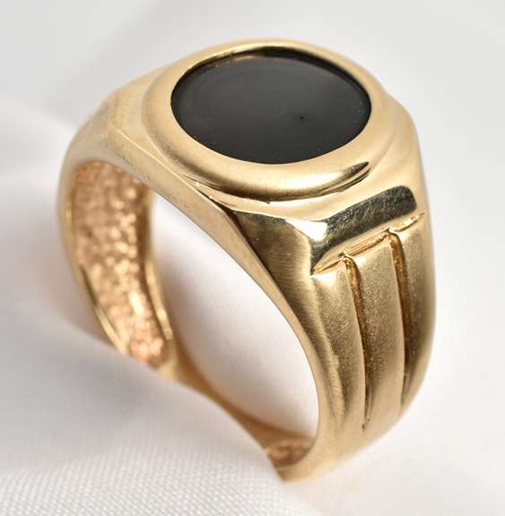 Classic Man's Black Onyx Ring
