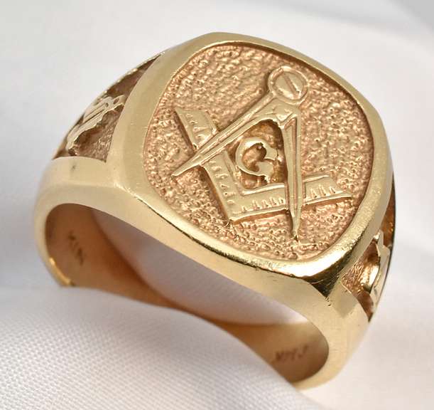 Bold 14k Masonic Ring