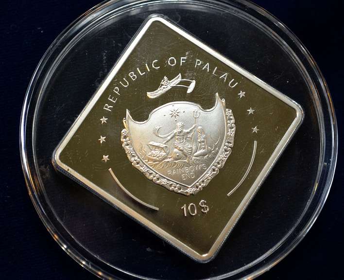 2010 Republic Of Palau 10 Dollar Richelieu
