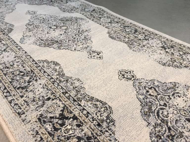 BELGIUM BLEND OF CLASSIC AND MODERN RUNNER 11'