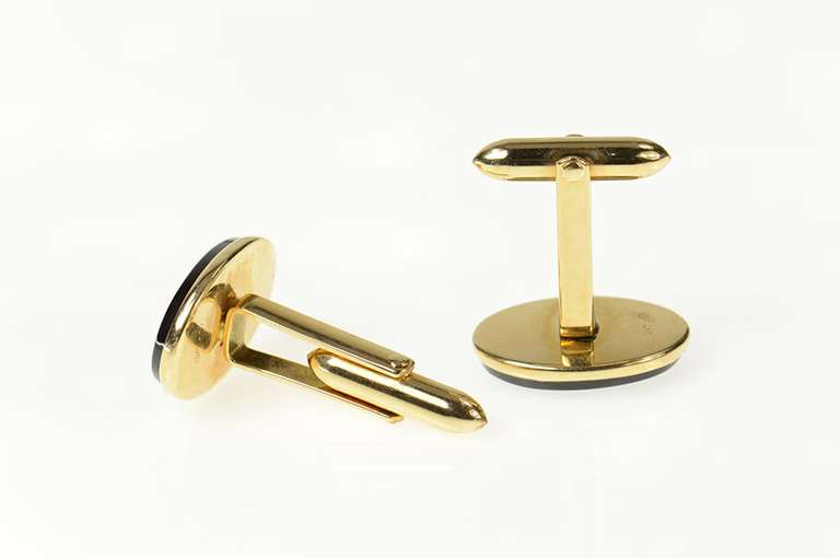 14K Yellow Gold Oval Black Onyx Classic Retro Cuff Links