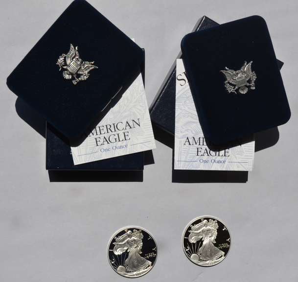 1998 & 2000 Silver Eagles With Box Paper