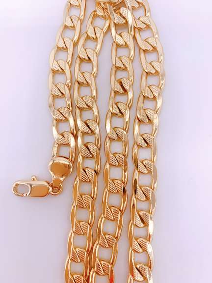 18kt Gold Plated Pave Cuban Link Chain Necklace