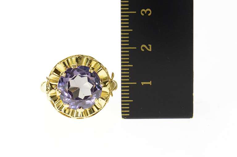 14K Yellow Gold Scalloped Retro Sim. Alexandrite Cocktail Ring