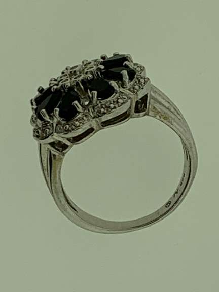 Sterling Silver Floral Saphire color Ring