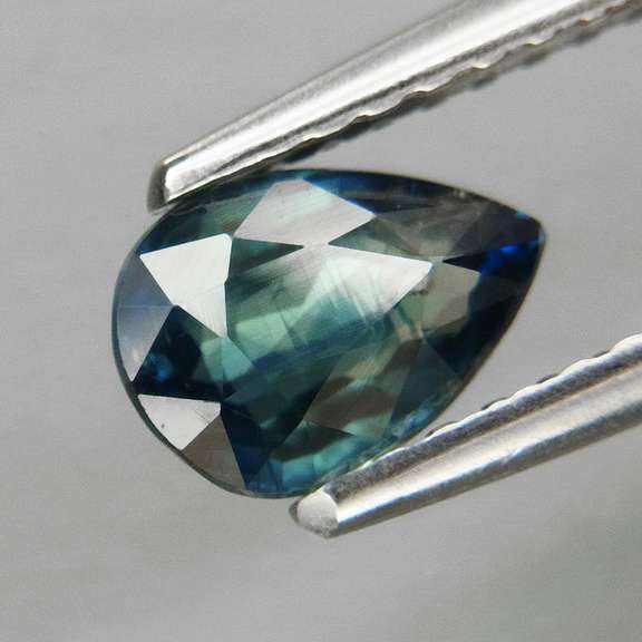 Unheated! Australian! 1.06ct blue green Sapphire