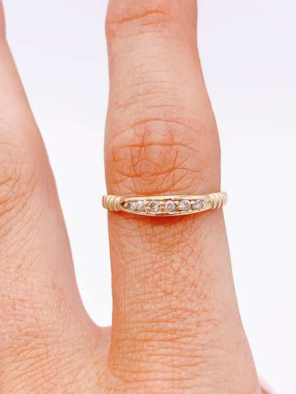 14kt Gold Diamond Band Ring
