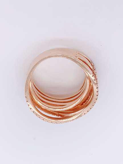 Stunning 14kt Rose Gold Designer Diamond Band Ring