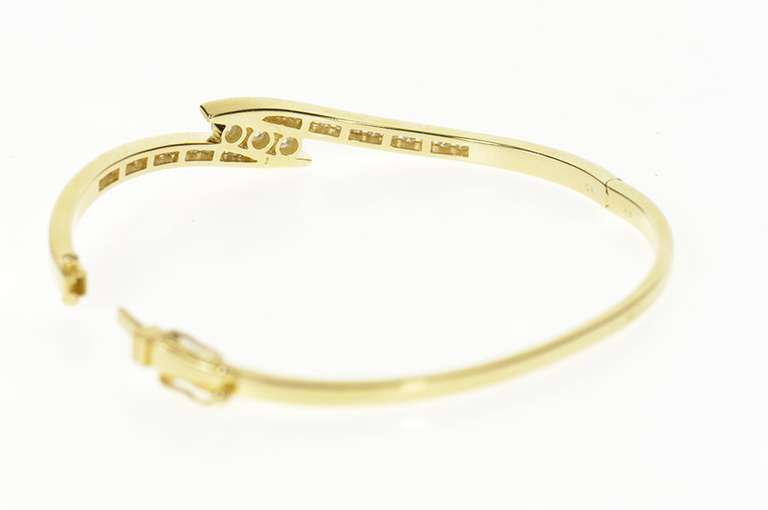 14K Yellow Gold 0.93 Ctw Diamond Channel Bypass Bangle Bracelet