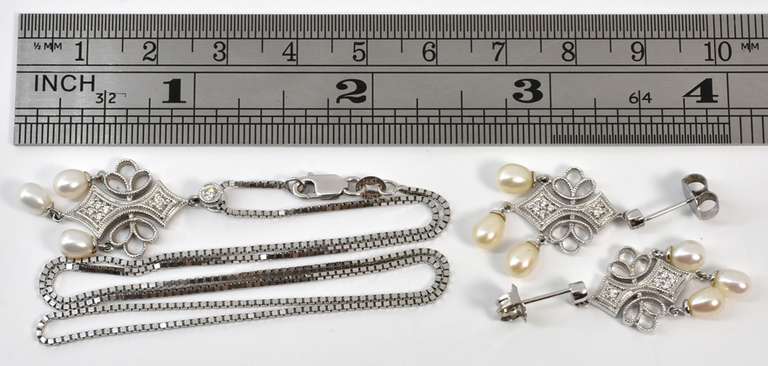 Antique Inspired Pendant & Earring Suite