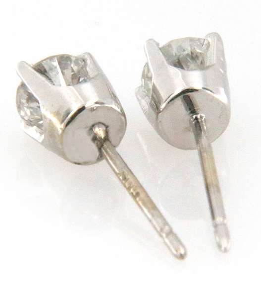 Elegant 14kt YG Diamond Stud Earrings