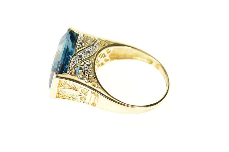10K Yellow Gold Blue Topaz Diamond Raised Fleur De Lis Ring