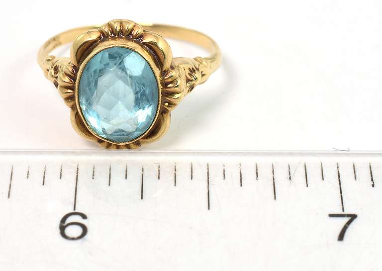 Vintage Blue Crystal Ring in Yellow Gold