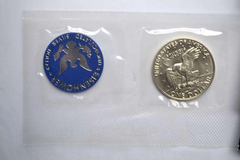 8 1971 73 &74 Blue Pack Unc Ike Silver Dollars