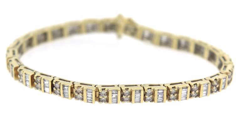 Remarkable 5cts Diamond Yellow Gold Bracelet