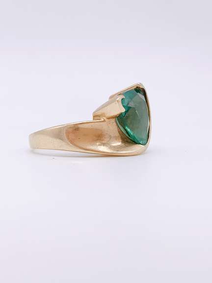 10kt Gold & Tourmaline Ring