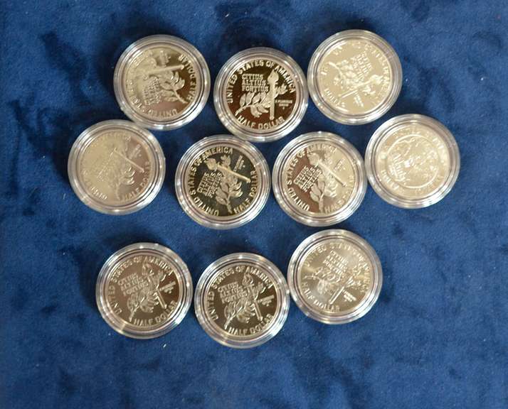 Lot Of 10 Commemorative Half Dollars in Capsule
