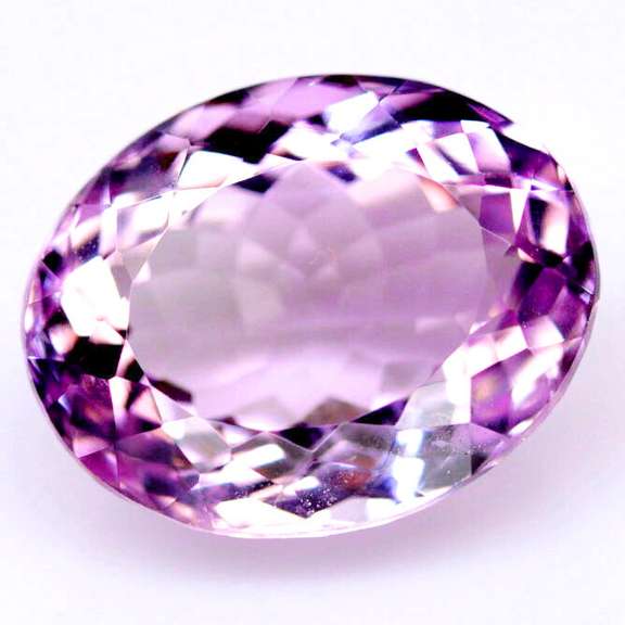 Glittering oval cut 14.70ct pink Amethyst