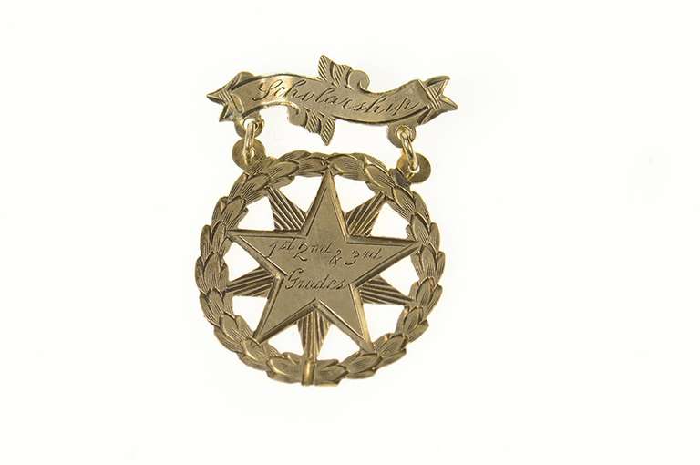 10K Yellow Gold Victorian Scholarship 1st 2nd 3rd Grade Pin/Brooch