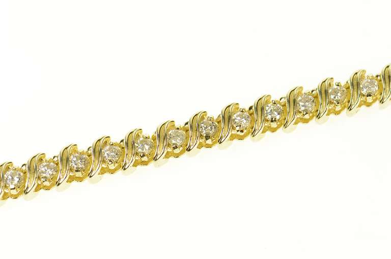 14K Yellow Gold 2.46 Ctw Classic Wavy Link Diamond Tennis Bracelet