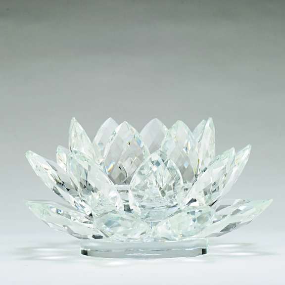 Lotus Pillar Candleholder