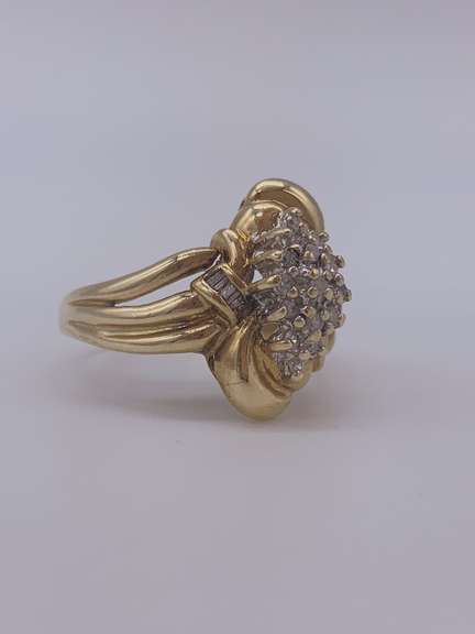 14kt Gold Diamond Ring