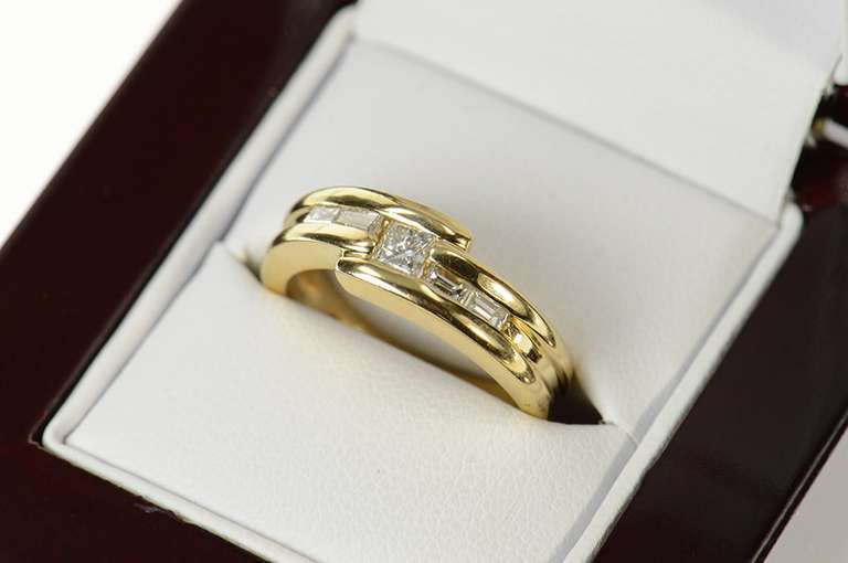 14K Yellow Gold 0.47 Ctw Princess Diamond Baguette Bypass Ring