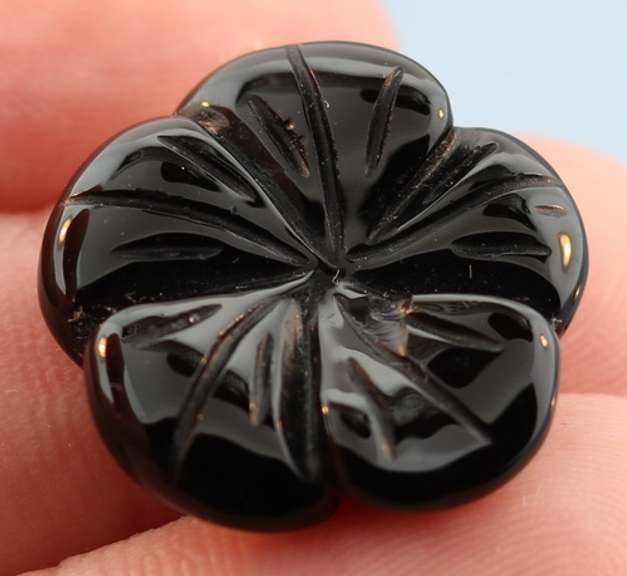 Diamond black 15.66ct flower cut Onyx