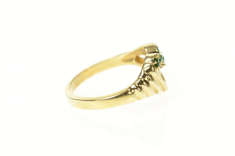 14K Yellow Gold Emerald Inset Heart Retro Love Symbol Ring