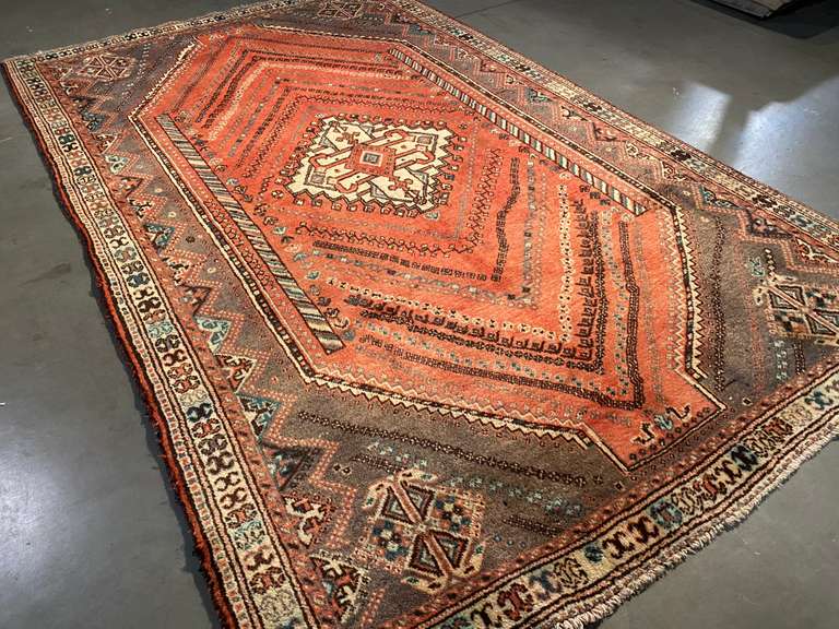 UNIQUE PERSIAN SHIRAZ RUG 5.3x8.8