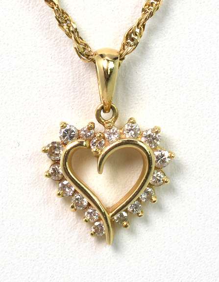 Dainty Diamond Heart Necklace in 14KT Yellow Gold