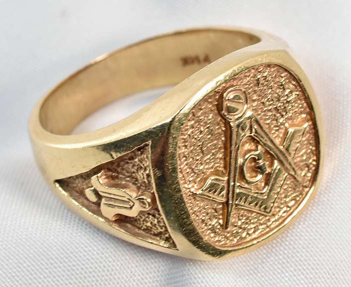 Bold 14k Masonic Ring