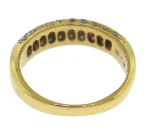 Gorgeous Yellow Gold Princess and Round Diamond Ring