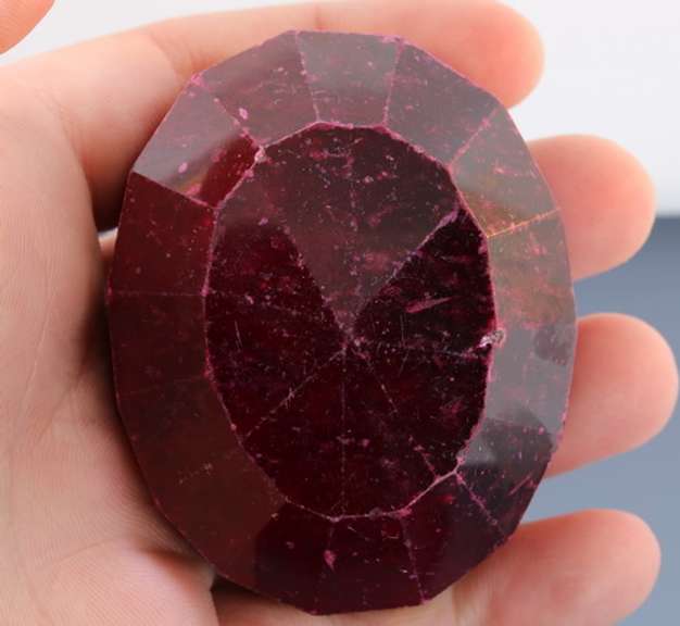 Huge! 987ct rich red Ruby