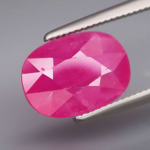 Heated only! Vibrant 3.71ct pinkish red Ruby