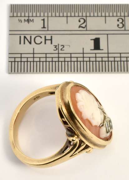 Vintage Cameo Ring